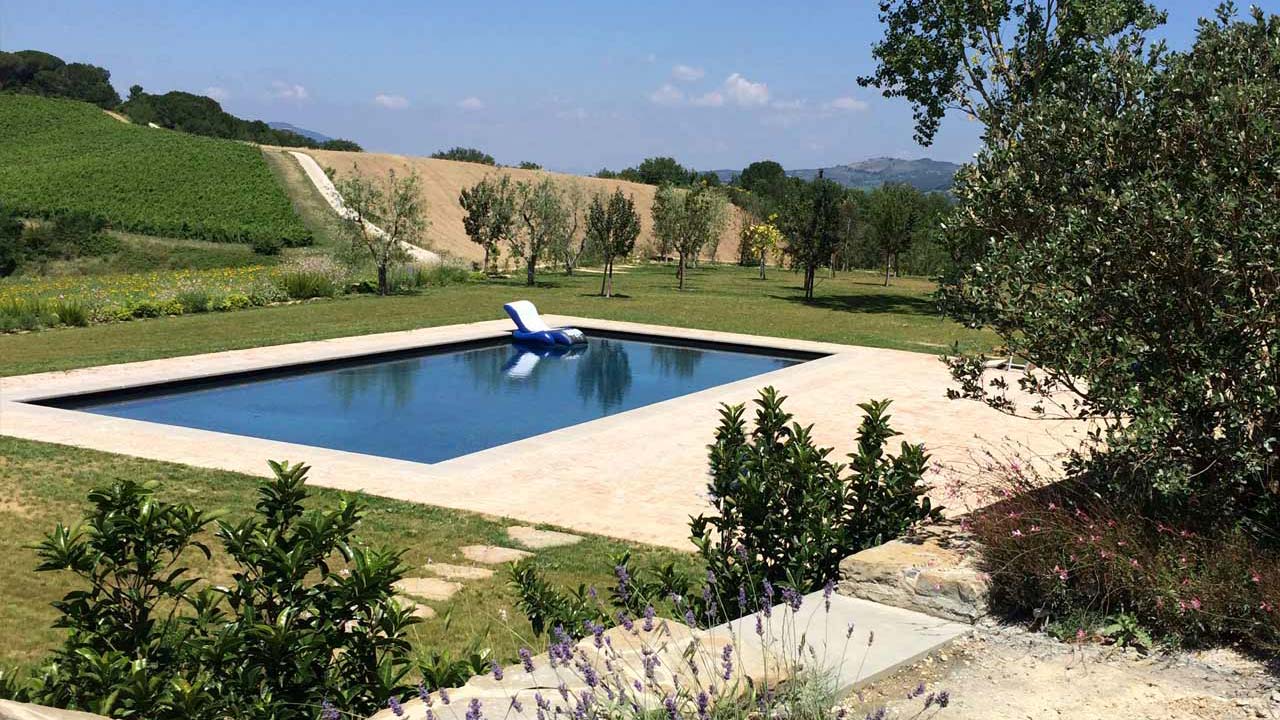 swimming-pool-italy